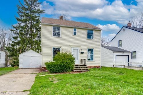 1090 Greenwood Avenue, Akron, OH, 44320 | Card Image