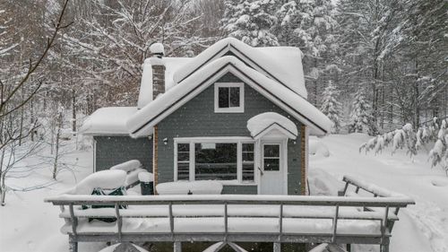 3091 Mountain Rd, Montgomry Ctr, VT, 05471-3091 | Card Image