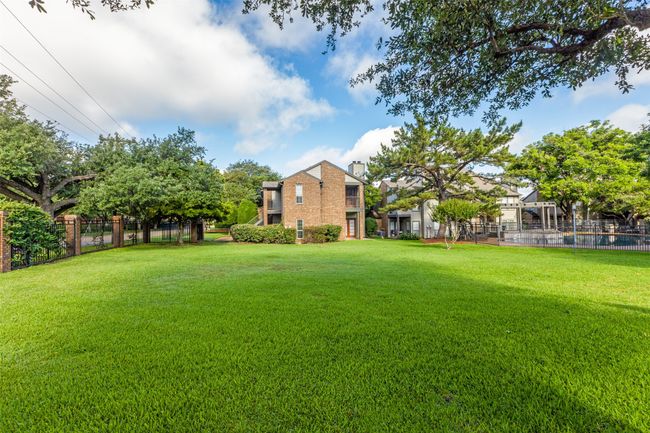 APT-211 - 4067 Beltway Dr, Condo with 2 bedrooms, 2 bathrooms and null parking in Addison TX | Image 24