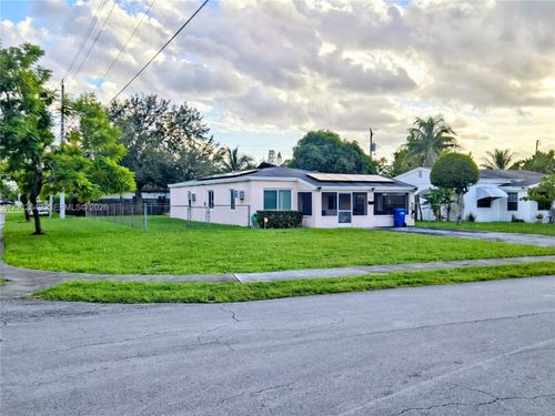 1698 Ne 177th St, North Miami Beach, FL, 33162-1404 | Card Image