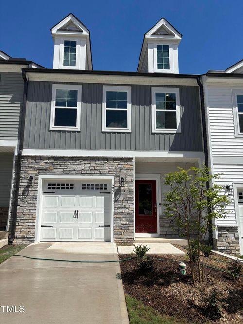 252 Hank Way, Angier, NC, 27501-5134 | Card Image