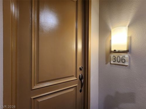 306-15 E Agate Ave, Las Vegas, NV, 89123-6057 | Card Image