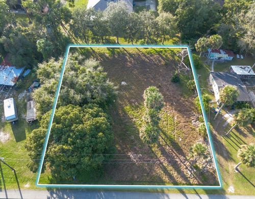 226 Oak Dr, OSTEEN, FL, 32764-9436 | Card Image