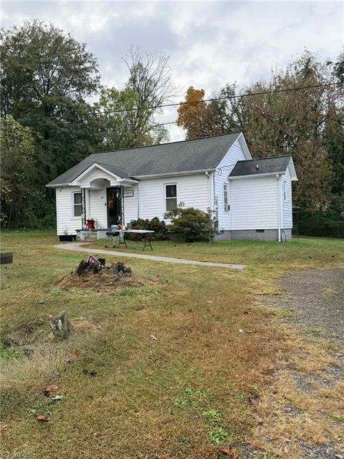 180 Shamrock Rd, Moravian Falls, NC, 28654-9751 | Card Image