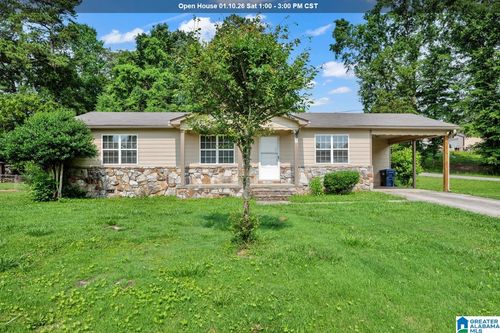 8 Fieldview Dr, ONEONTA, AL, 35121-2355 | Card Image