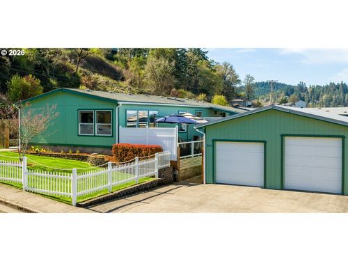845 Sea St, Sutherlin, OR, 97479-8707 | Card Image