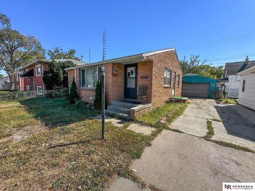 2315 F St, Lincoln, NE, 68510-2930 | Card Image