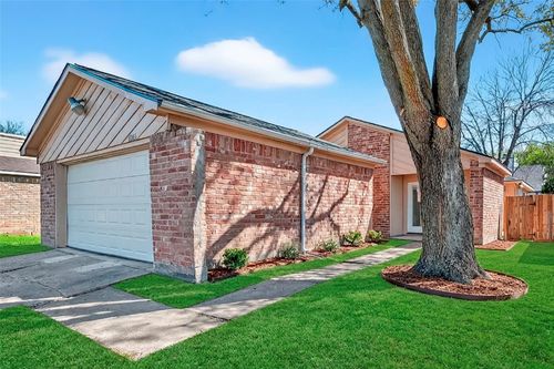12815 Maxfield Dr, Houston, TX, 77082-3611 | Card Image