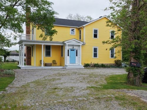 56 Canterbury St, Hingham, MA, 02043-1406 | Card Image
