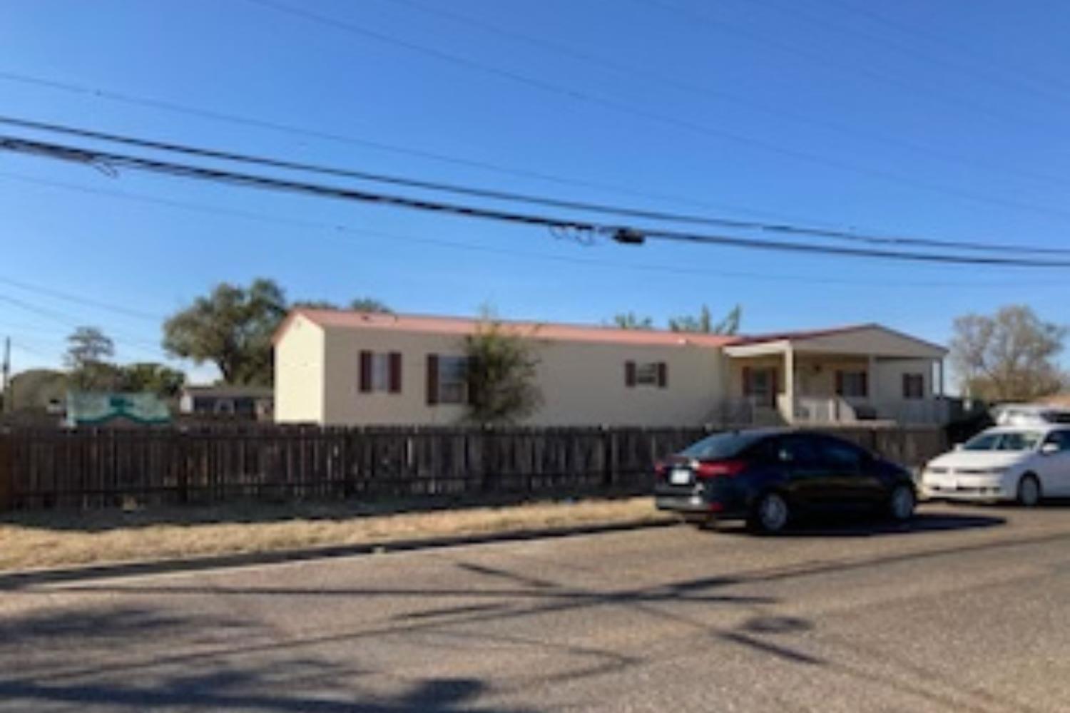 Hickory St, Levelland, TX 79336