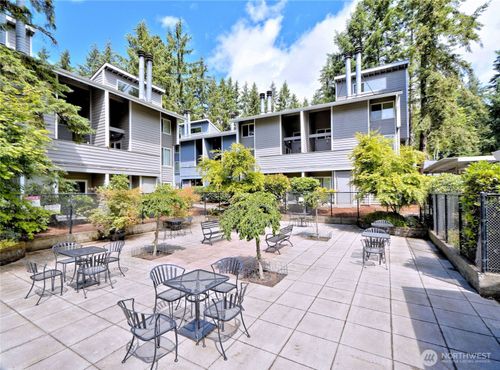 n12-3015 127th Pl Se, Bellevue, WA, 98005-4346 | Card Image