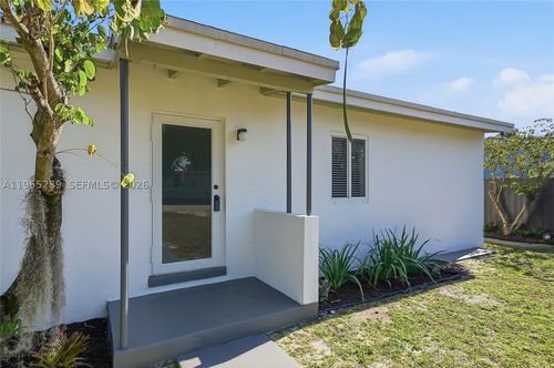 1308 Nw 13th Ct, Fort Lauderdale, FL, 33311-5913 | Card Image