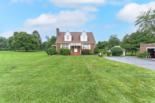 4515 Tuscarawas Rd, Brighton Twp, PA, 15009 | Card Image