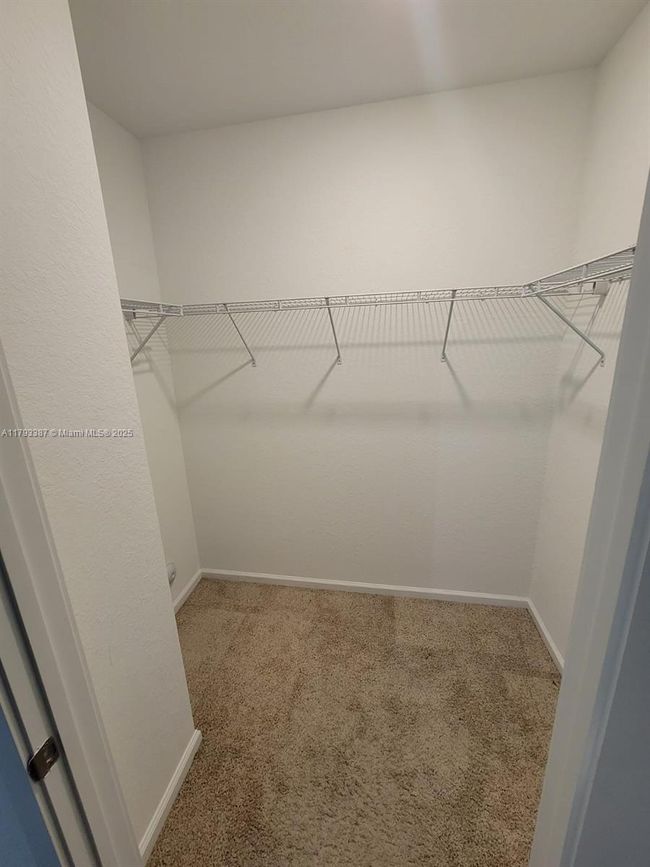 607 Ne 4 Th St, House other with 5 bedrooms, 3 bathrooms and null parking in Florida City FL | Image 10