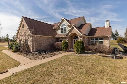 4934 Foxborough Ct, Bettendorf, IA, 52722-5480 | Card Image