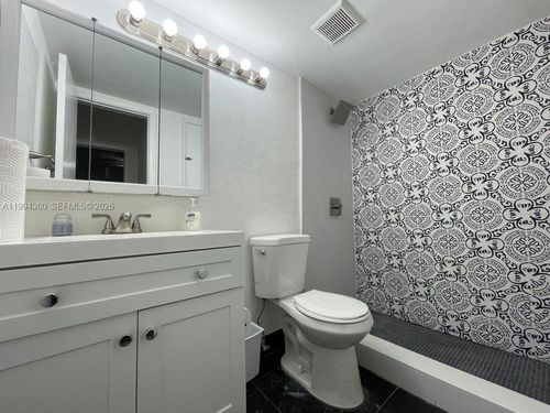 apt-c5-8701 Sw 141st St, Palmetto Bay, FL, 33176-7235 | Card Image
