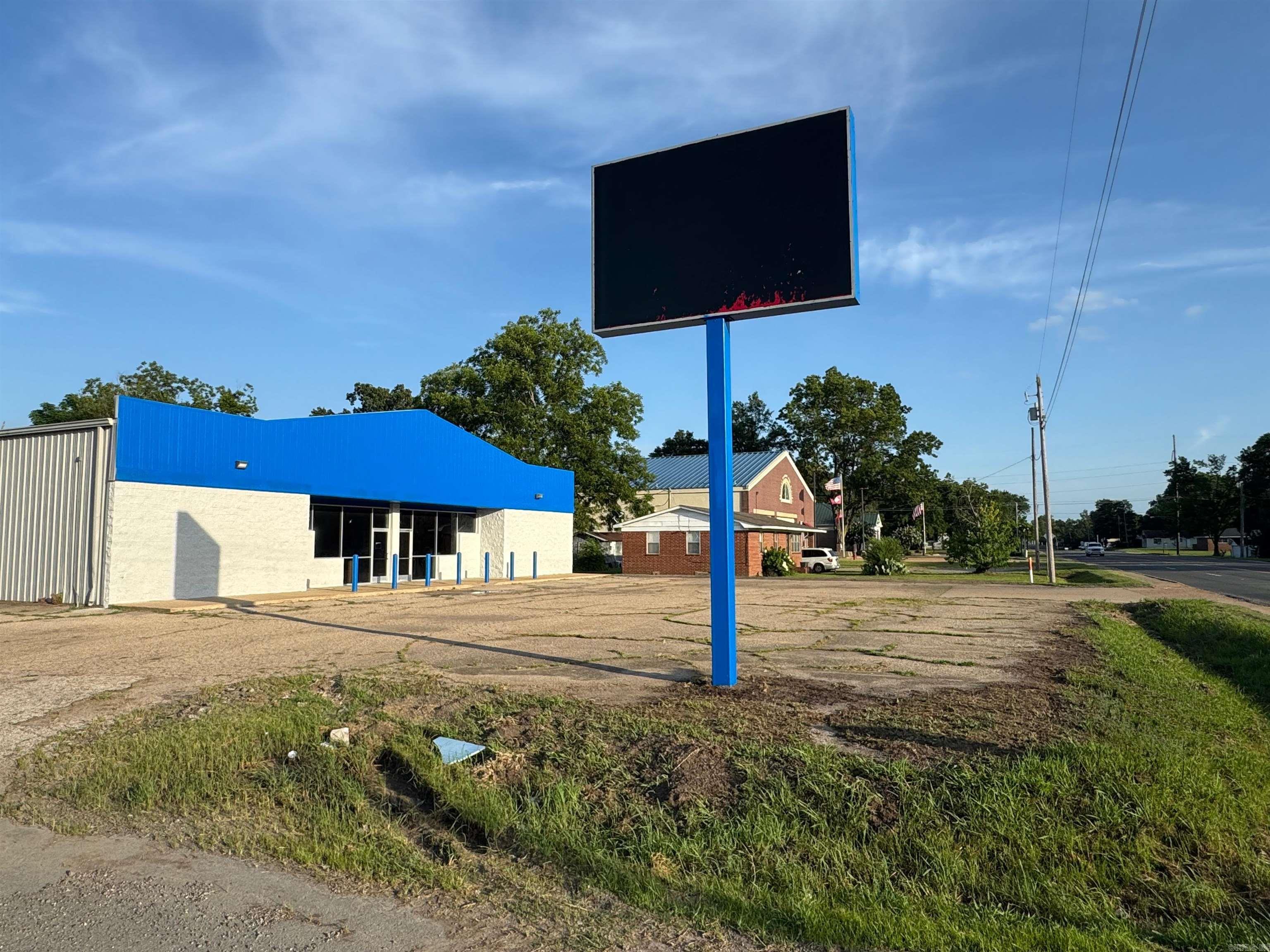 Commercial Sale in Brinkley 5