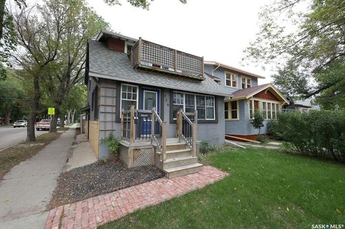 936 College Ave, Regina, SK, S4N0Y3 | Card Image