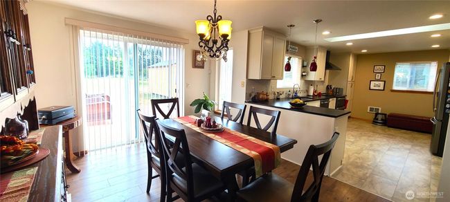 Dining / Kitchen | Image 13