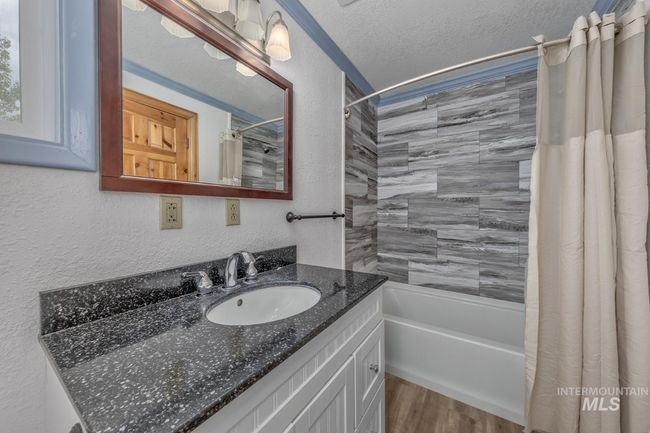 2445 Orchard Rd, House other with 4 bedrooms, 3 bathrooms and 4 parking in Council ID | Image 28