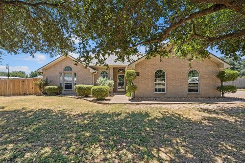 643 Woodard Ln, Bruceville, TX, 76630-3260 | Card Image