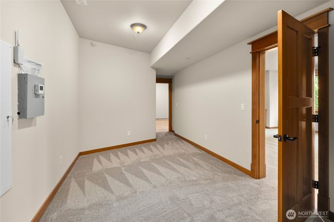 Extra room that could make a great Fitness room / craft-sewing room or extra home office space | Image 30
