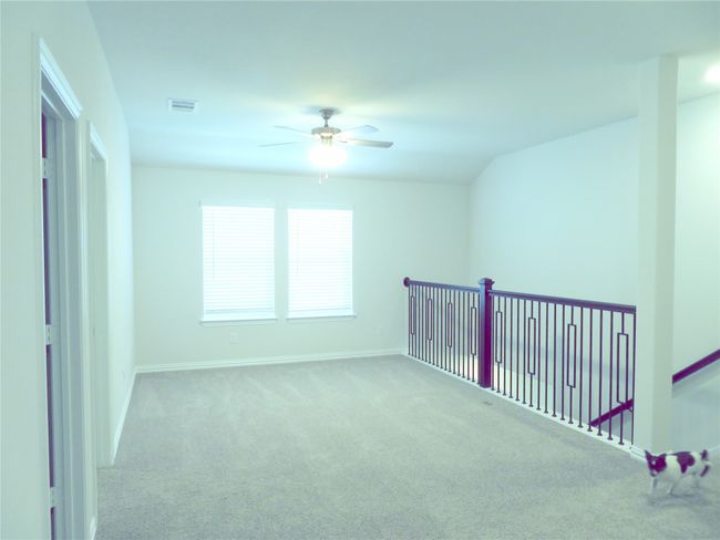 this is the upstairs game room for the 3 bedrooms | Image 15