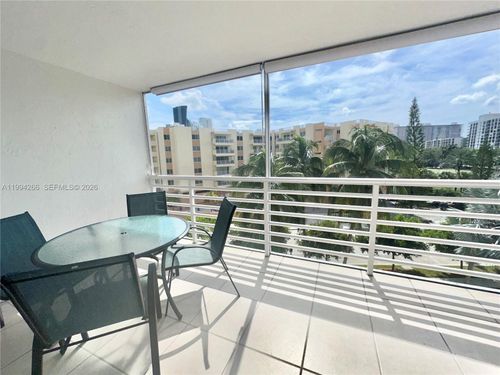 apt-513-17801 N Bay Rd, Sunny Isles Beach, FL, 33160-1909 | Card Image
