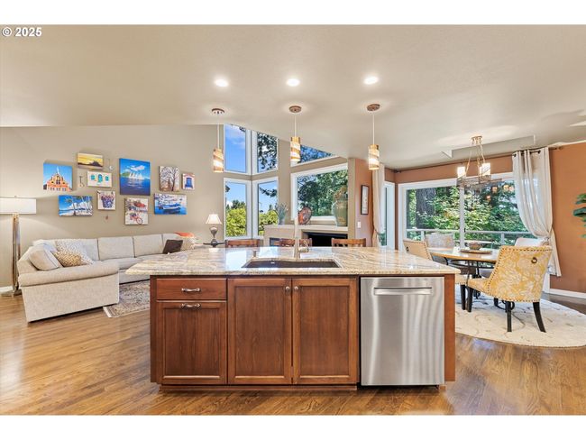 3486 Chaparrel Loop, House attached with 4 bedrooms, 4 bathrooms and 2 parking in West Linn OR | Image 8