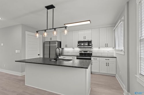 apt-1-401 Clinton Ave E, Huntsville, AL, 35801-4132 | Card Image