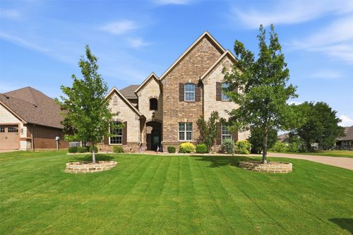 12224 Indian Creek Dr, Fort Worth, TX, 76179-6637 | Card Image