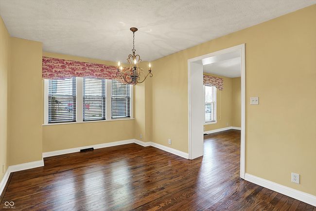 DINING ROOM | Image 13