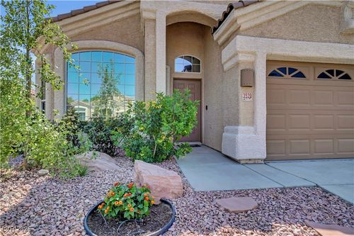 3520 Round Valley Way, Las Vegas, NV, 89129-2111 | Card Image
