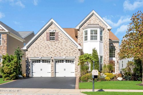 33 Northcrest Dr, Tinton Falls, NJ, 07724-3270 | Card Image