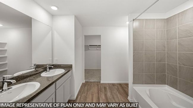 5450 Pinetree Crescent Ln, House other with 5 bedrooms, 3 bathrooms and 2 parking in Spring TX | Image 12