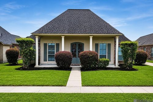 2690 Creek Hollow Ave, Zachary, LA, 70791-2774 | Card Image