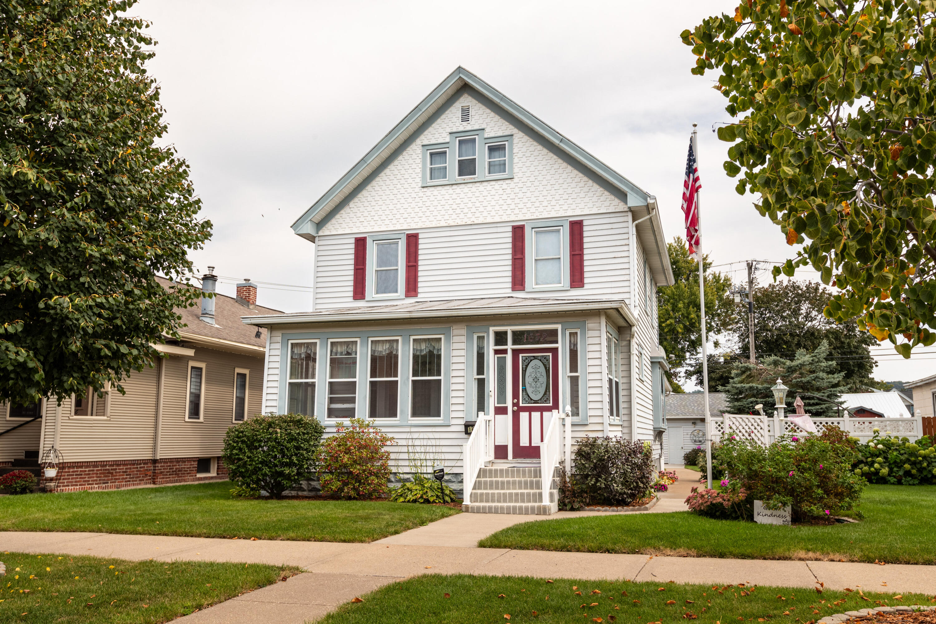 Kane St, LA Crosse, WI 54603