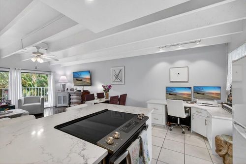 218-4001 S Ocean Blvd, South Palm Beach, FL, 33480-5800 | Card Image