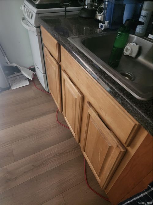 27 Milford St, Brooklyn, NY, 11208-2491 | Card Image
