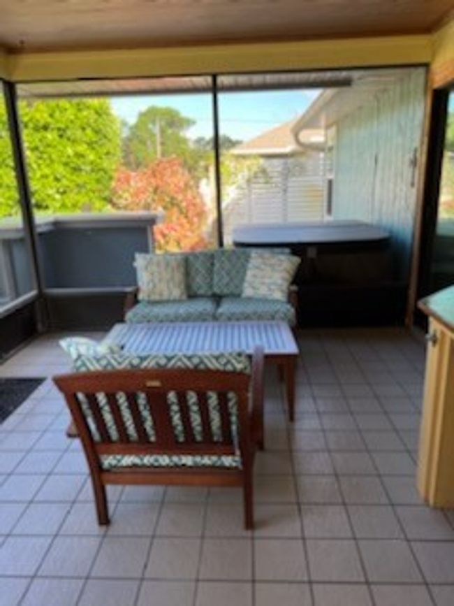 422 Avocado Ave, House other with 3 bedrooms, 2 bathrooms and null parking in SEBASTIAN FL | Image 28