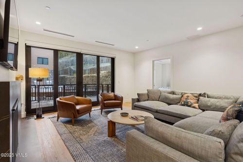 205-38460 Highway 6, Avon, CO, 81620 | Card Image