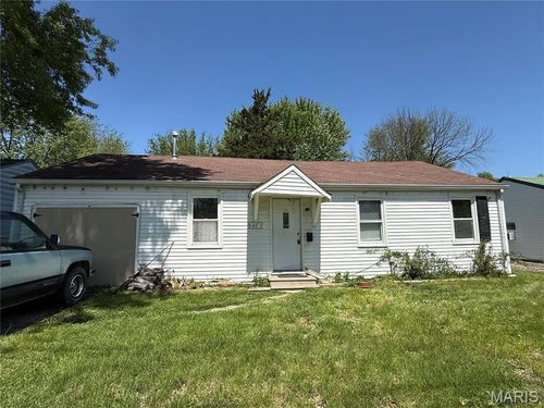 417 Lawrence St, Montgomery City, MO, 63361-1908 | Card Image