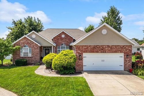 580 Manor Ln, Millstadt, IL, 62260-2834 | Card Image