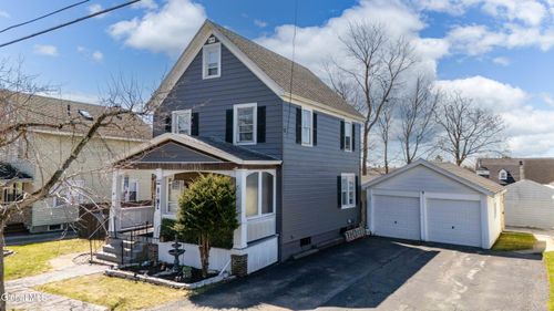 28 Wilkes Ave, Amsterdam, NY, 12010-1424 | Card Image
