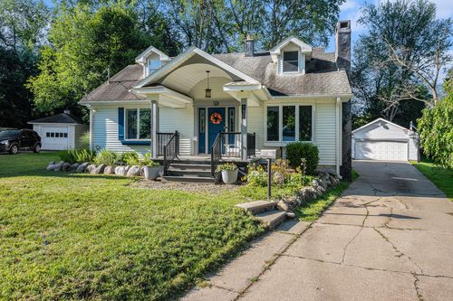 130 E Glenguile St, Parchment, MI, 49004-1426 | Card Image