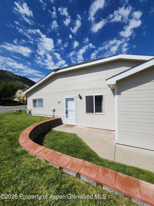 883 Taughenbaugh Blvd, Rifle, CO, 81650-2708 | Card Image