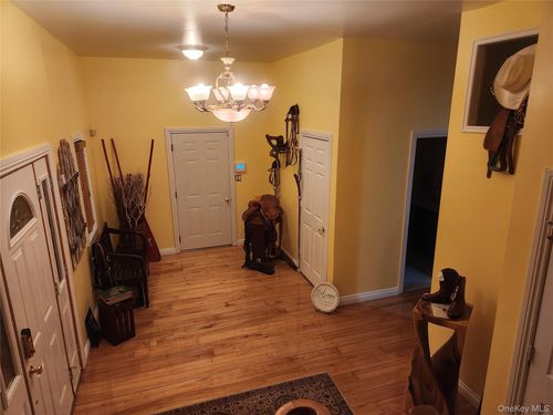 280 Bayview Ave, E Patchogue, NY, 11772-6106 | Card Image