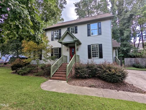 4320 Willow Lake Rd, Raleigh, NC, 27616-8722 | Card Image
