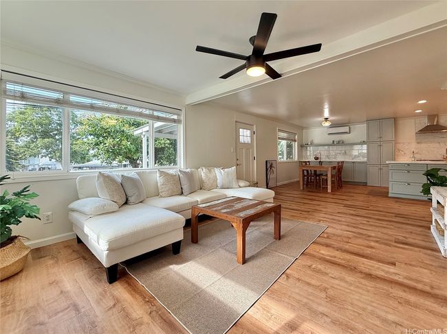 peaceful comfortable vibe | Image 6