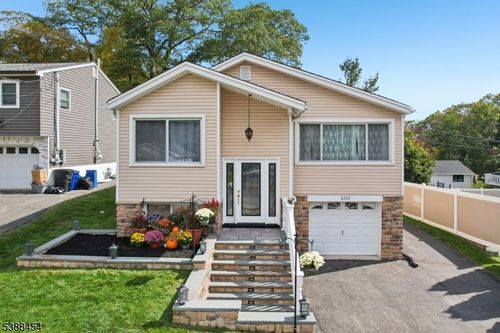 502 Mansel Dr, Landing, NJ, 07850-1718 | Card Image